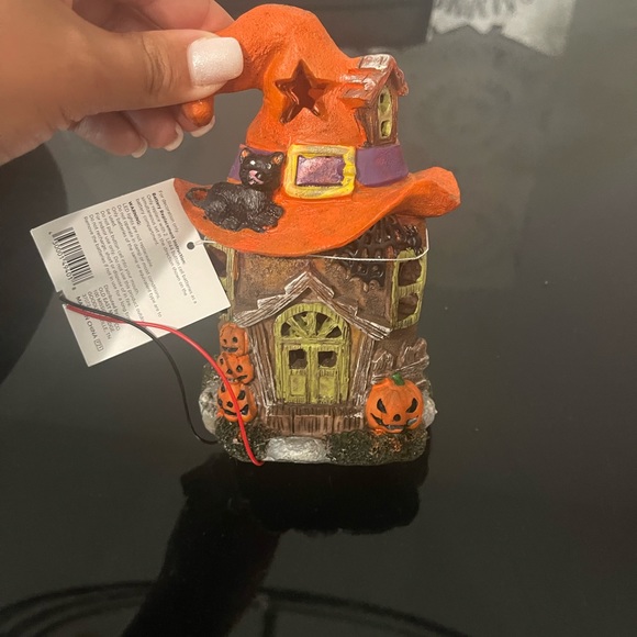 Brand new! Halloween haunted village house, lights up! - Picture 3 of 4